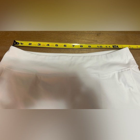 Underamour White Tennis Skorts Small - Picture 5 of 10